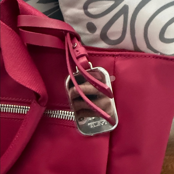 Tumi Women's Fuchsia Tote Bag - Picture 4 of 4
